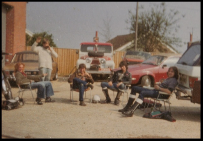 640x440 pixels (81K)